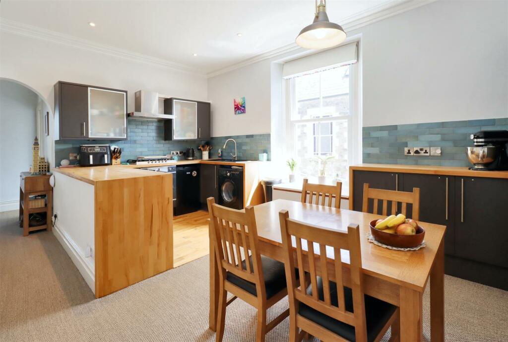 Additional property image - Victorian apartment with parking in Mid Clevedon
