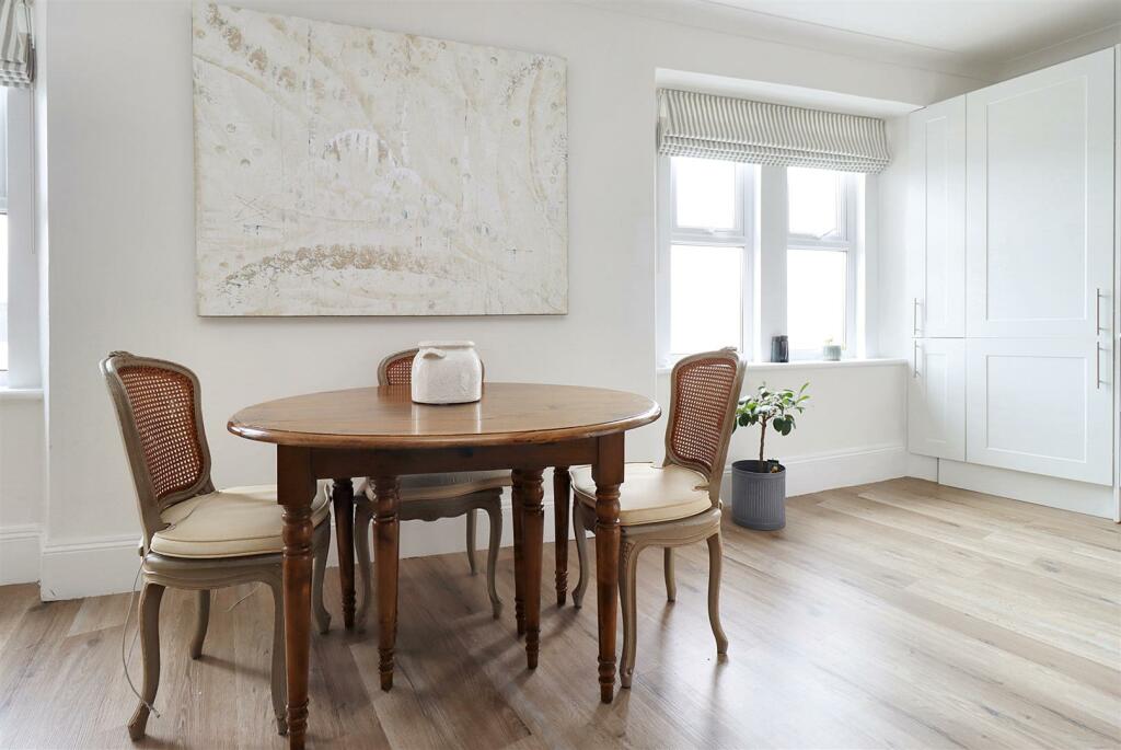 Additional property image - Prime location on Clevedon Seafront