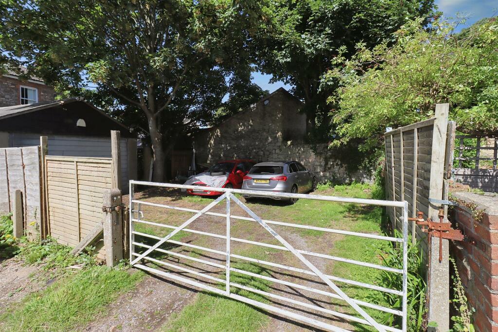 Additional property image - Prime location on Clevedon Seafront
