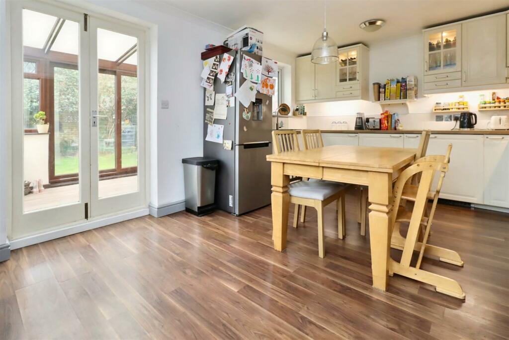 Additional property image - Detached house on the outskirts of Clevedon