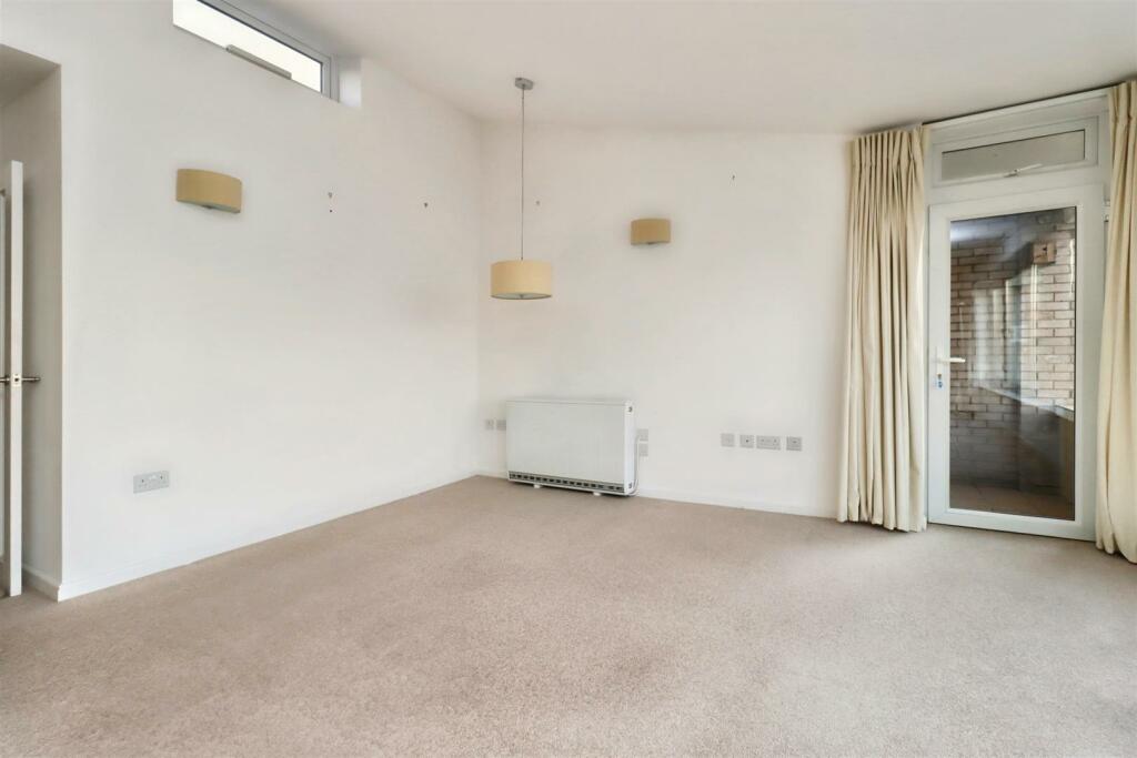 Additional property image - Outstanding coastal location with panoramic views