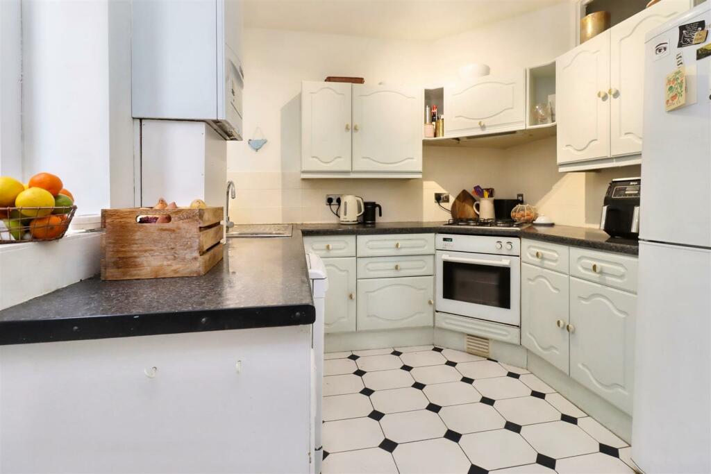 Additional property image - A short distance from Clevedon Seafront