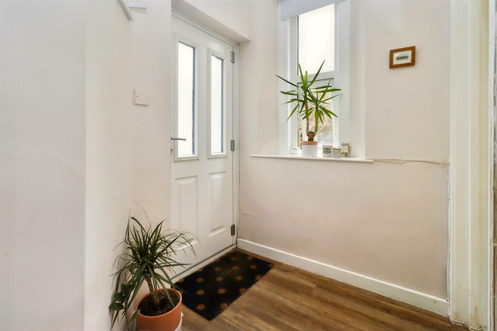 Additional property image - A short distance from Clevedon Seafront