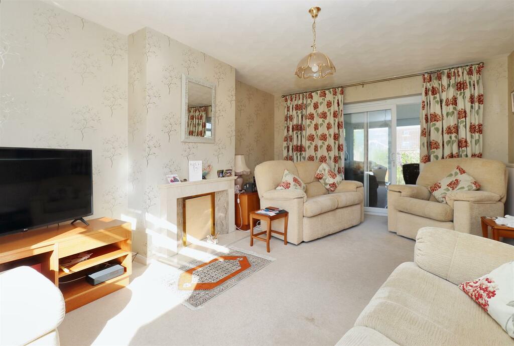 Additional property image - Much admired Upper Clevedon location