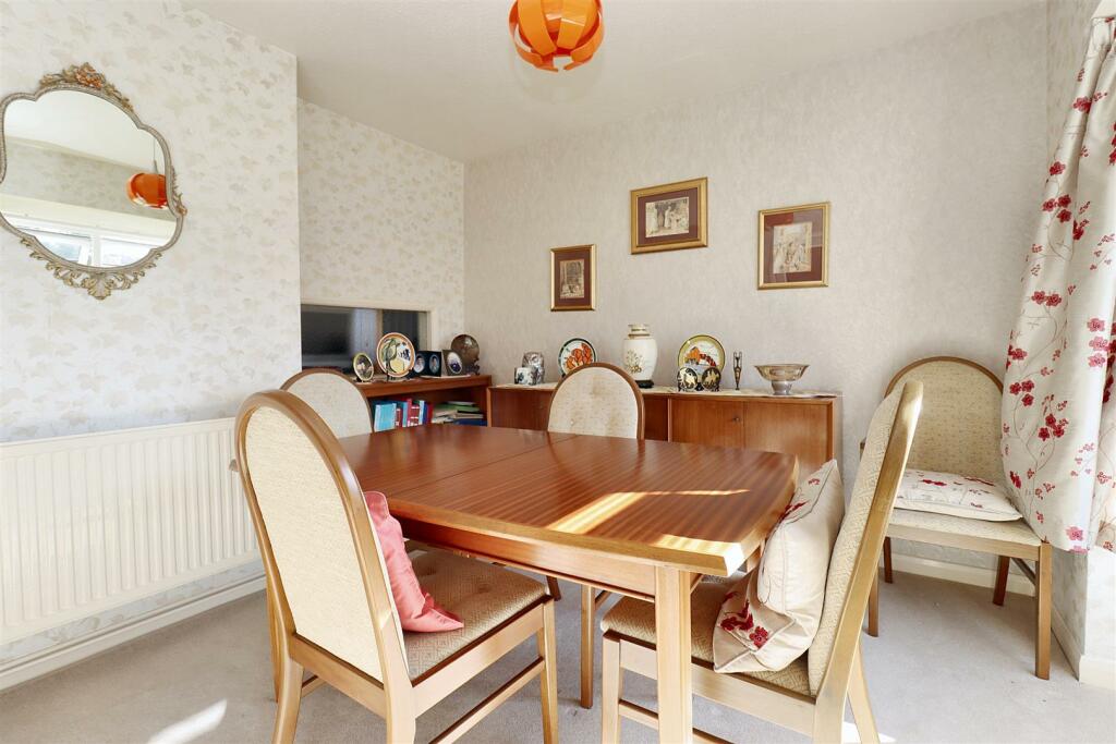 Additional property image - Much admired Upper Clevedon location