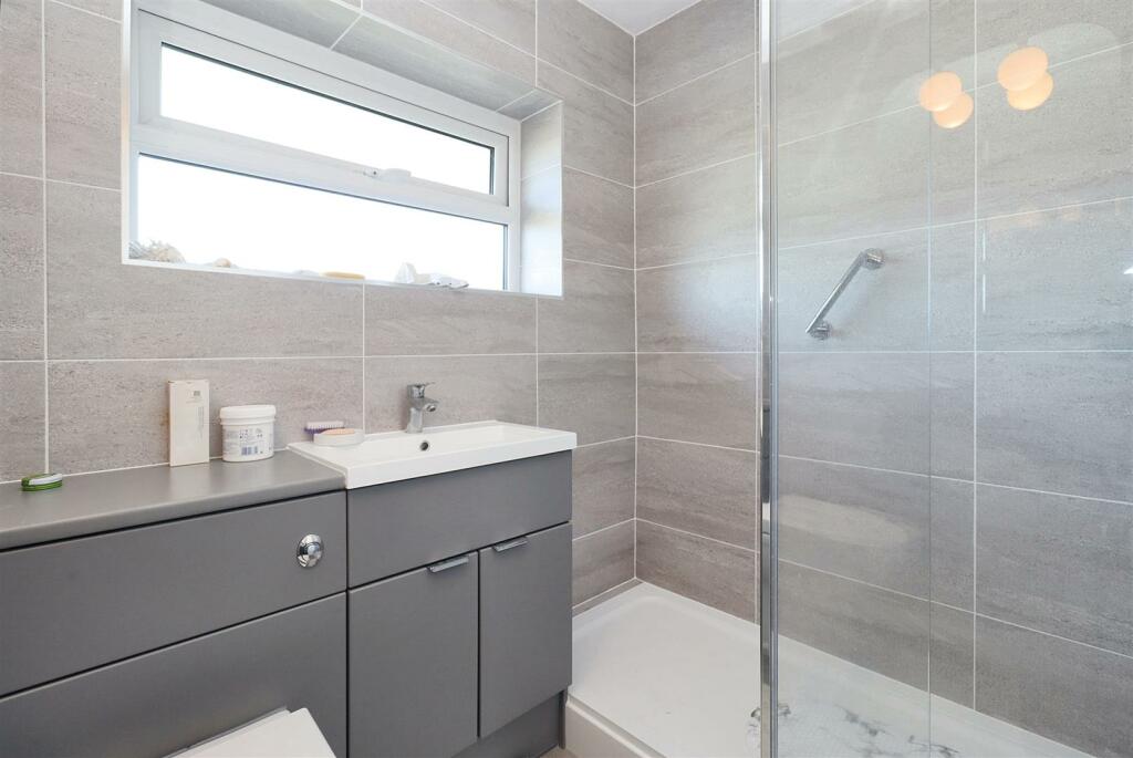 Additional property image - Much admired Upper Clevedon location