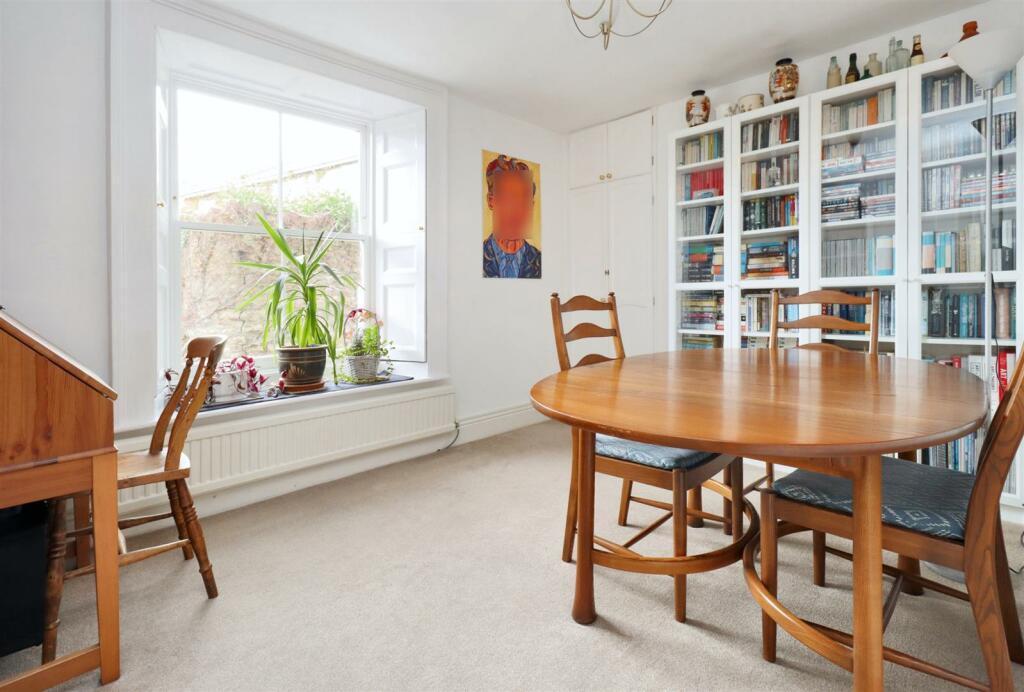 Additional property image - Prime location almost immediate to Clevedon Seafront