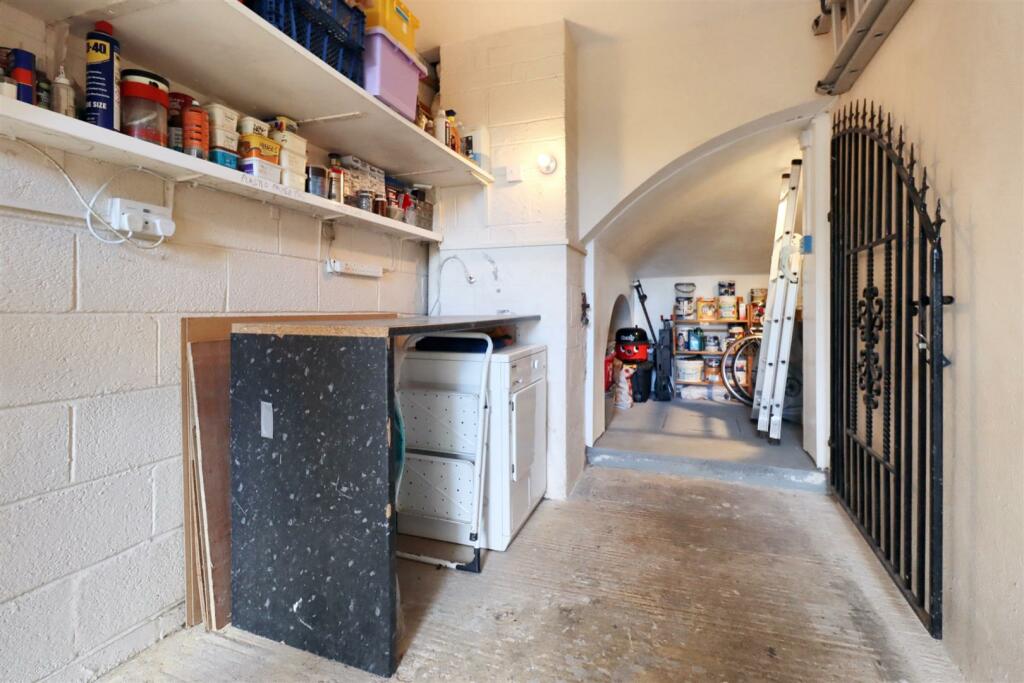 Additional property image - Prime location almost immediate to Clevedon Seafront