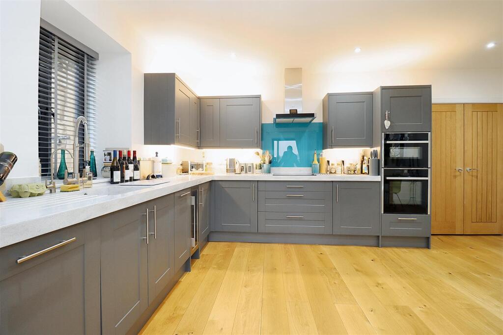 Additional property image - Beautifully converted barn in East Clevedon