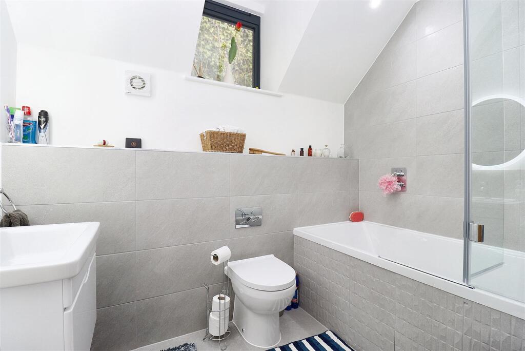 Additional property image - Beautifully converted barn in East Clevedon