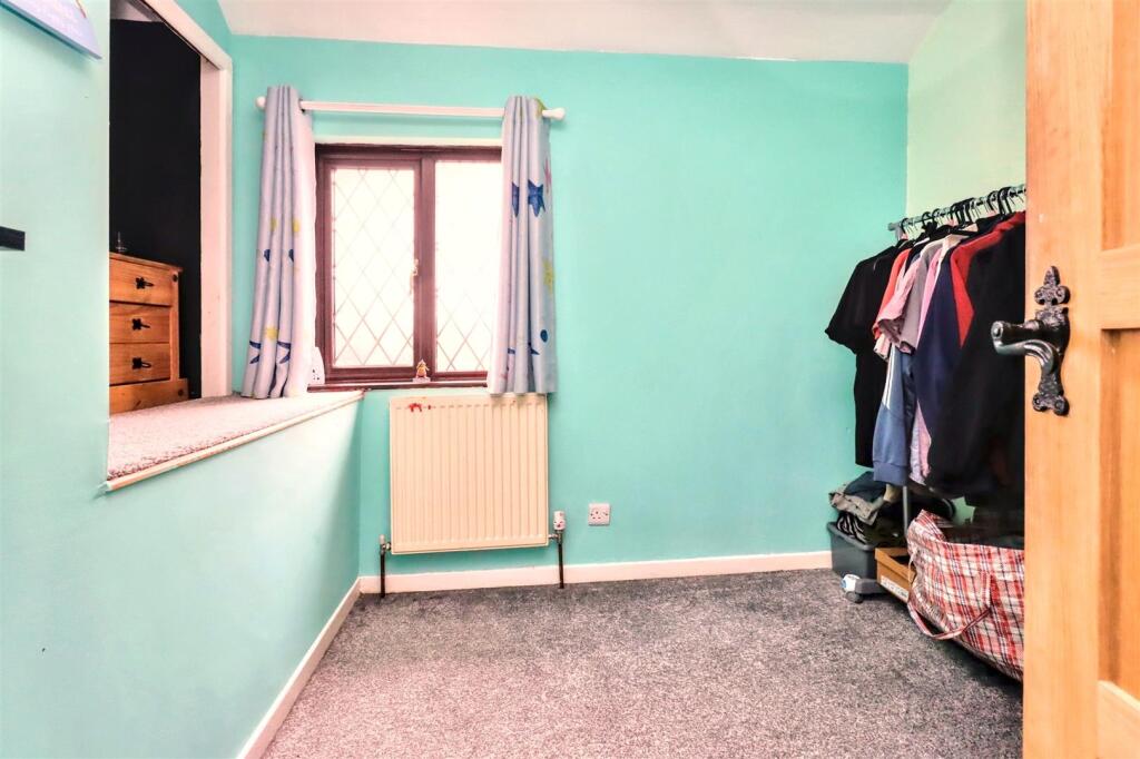 Additional property image - Popular cul de sac location in Clevedon