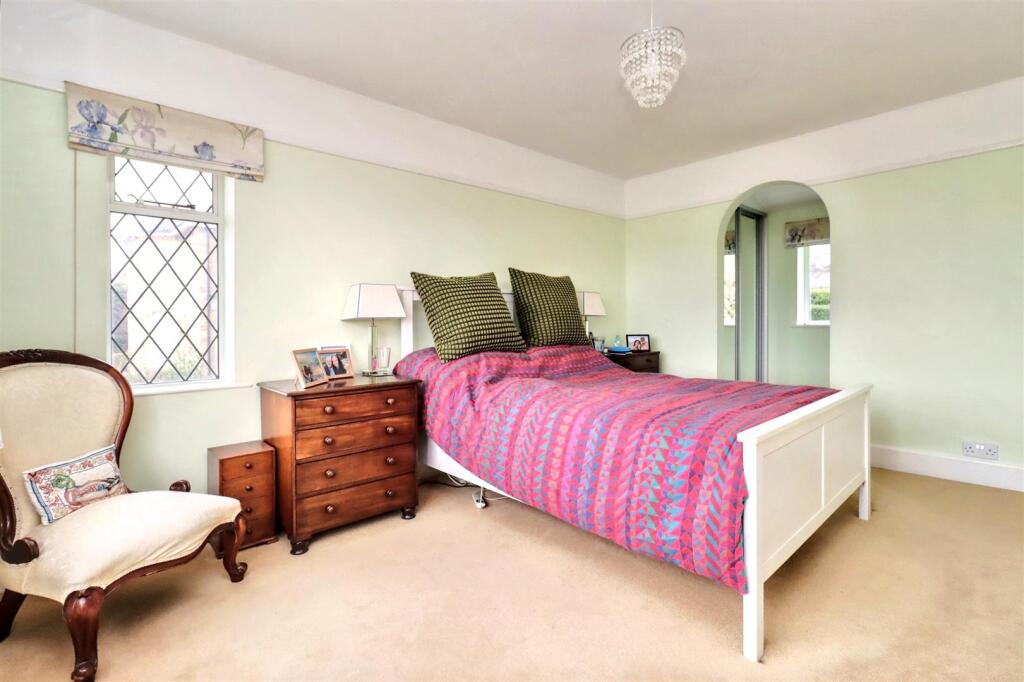 Additional property image - Secluded Upper Clevedon position