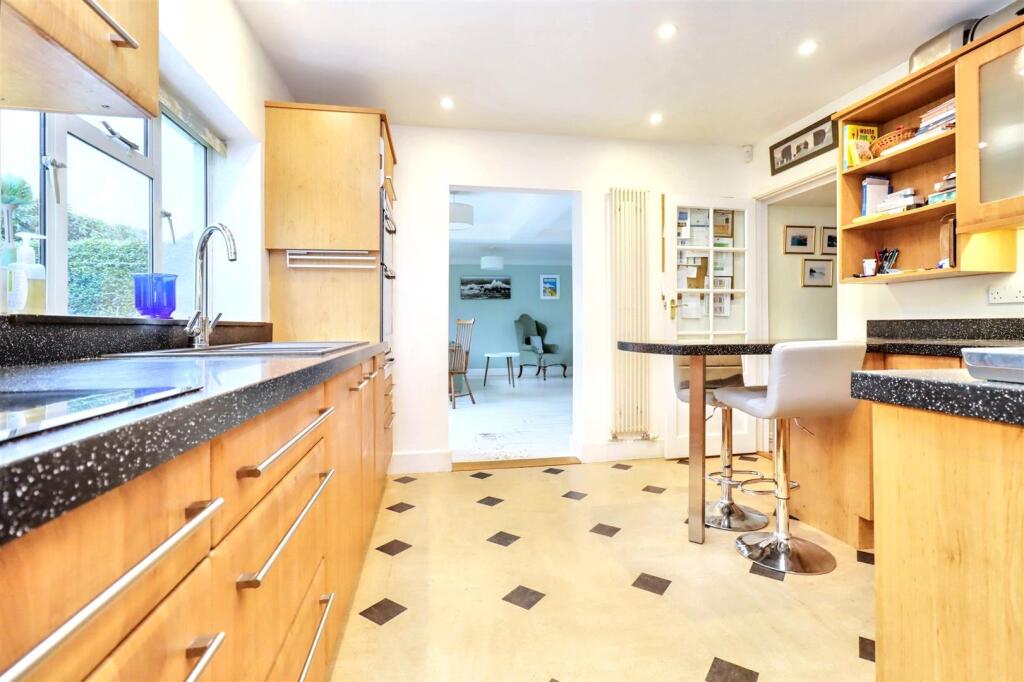Additional property image - Secluded Upper Clevedon position