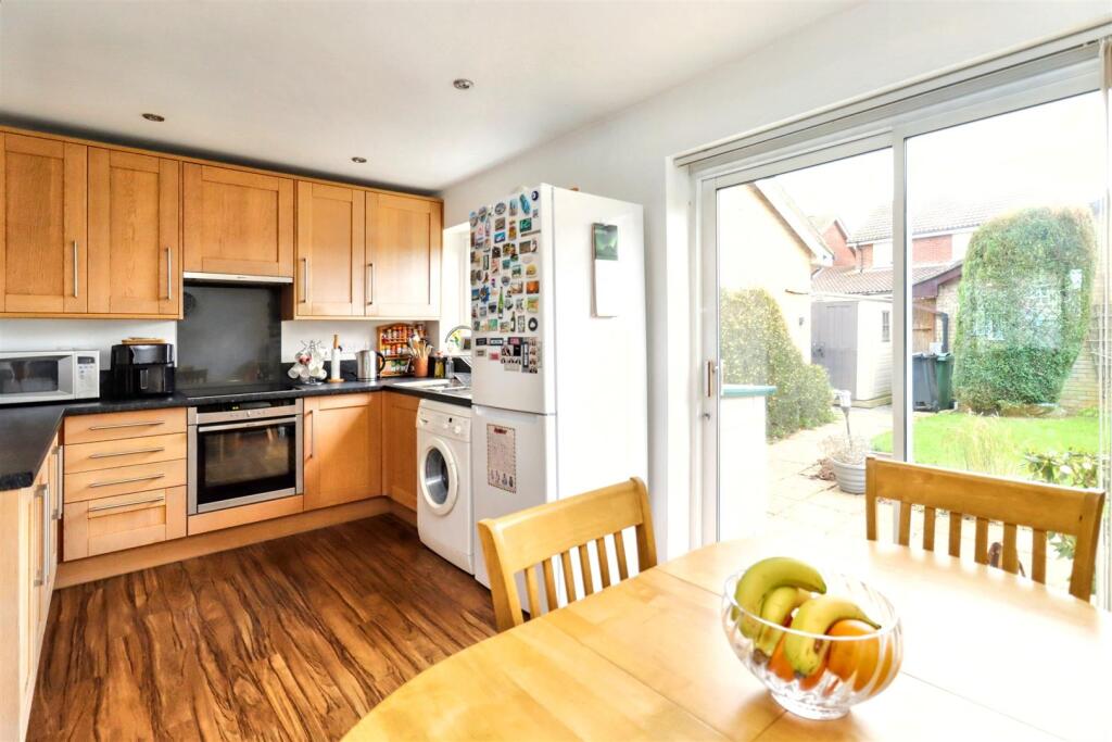 Additional property image - Popular family location in Clevedon