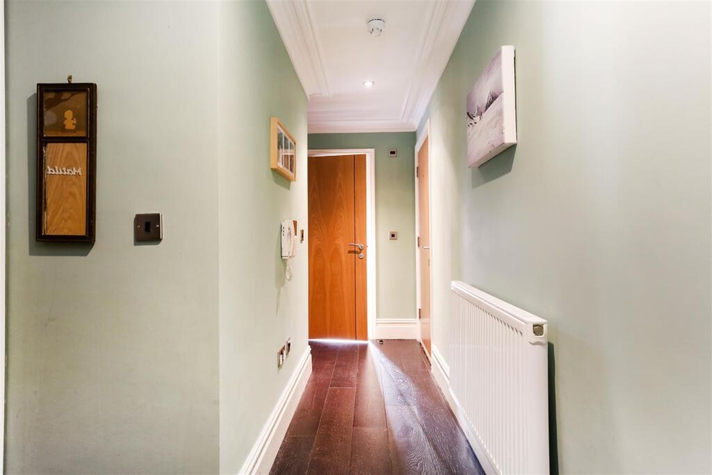 Additional property image - Overlooking the wonderful Hill Road, Clevedon
