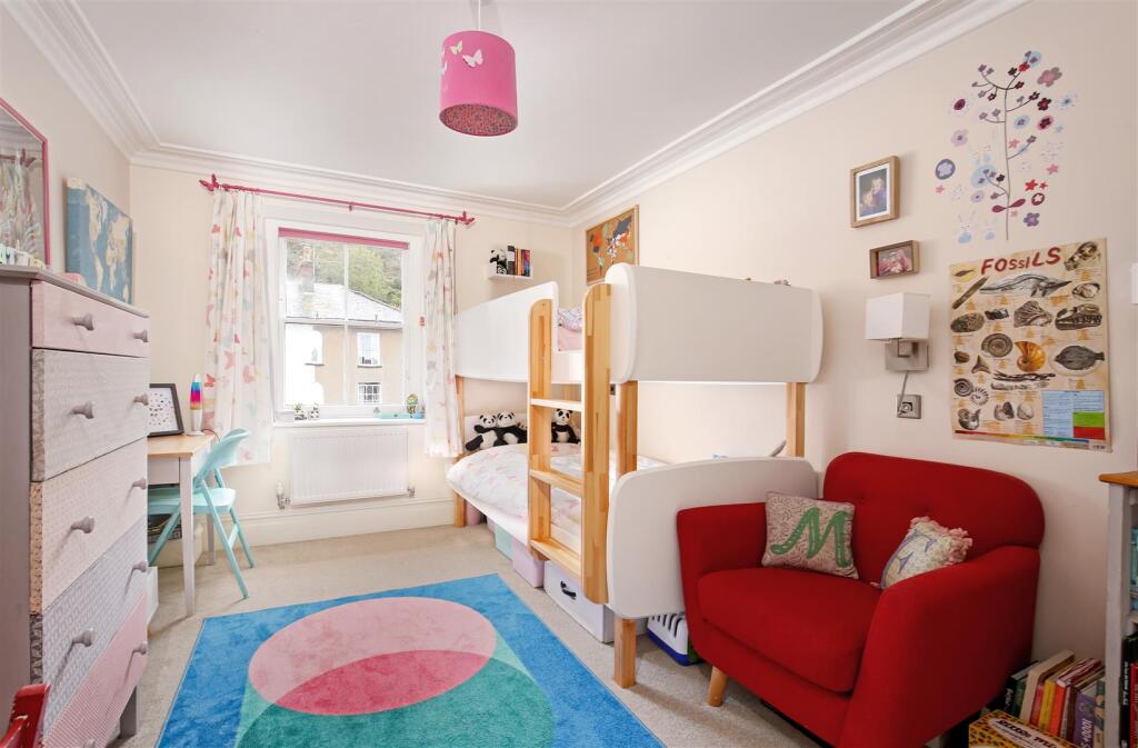 Additional property image - Overlooking the wonderful Hill Road, Clevedon