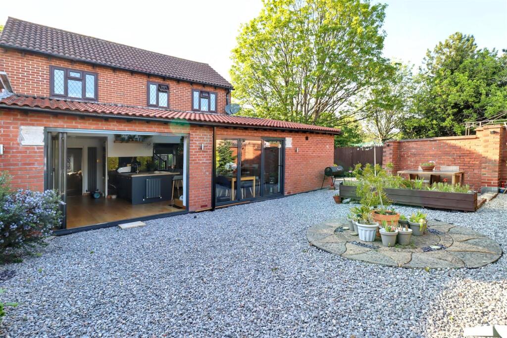 Main image of property: Popular residential location in Clevedon