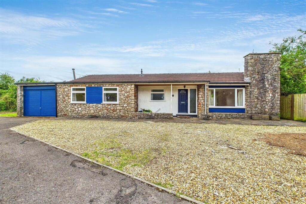 Main image of property: Quiet setting in the desirable area of Ham Green