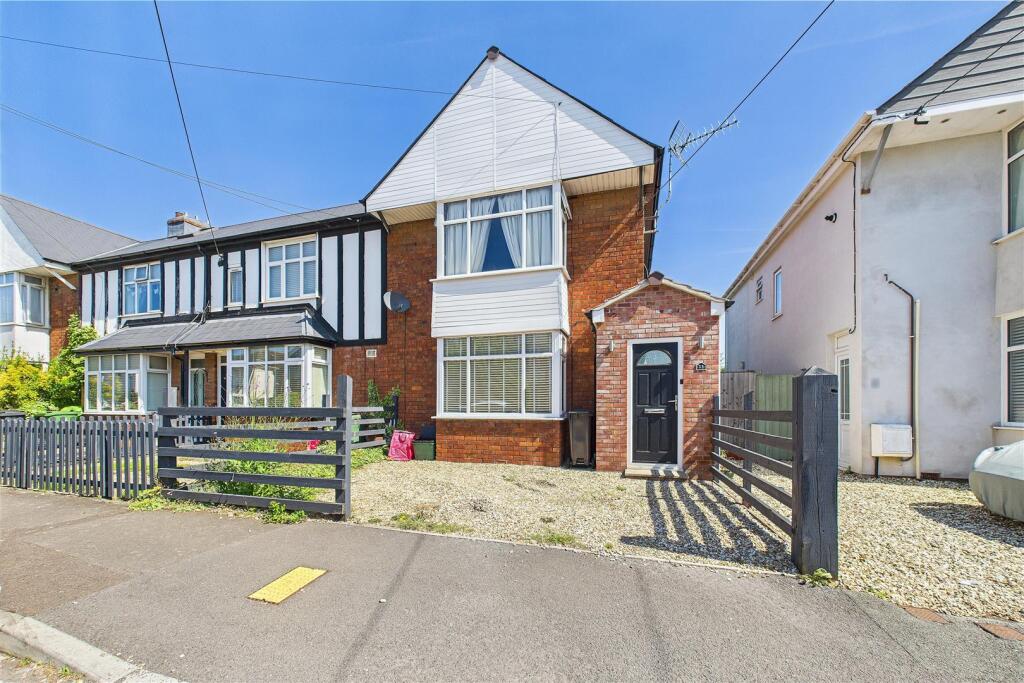 Main image of property: Central location close to amenities in Clevedon