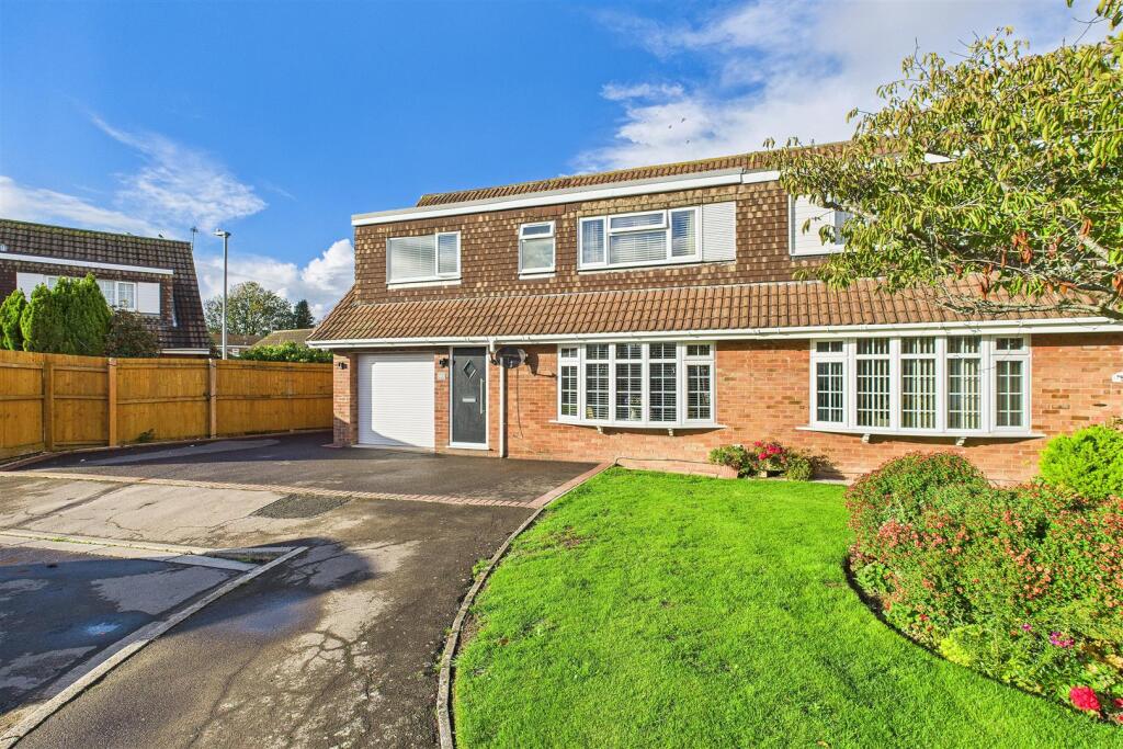 Main image of property: Central Clevedon extended family home