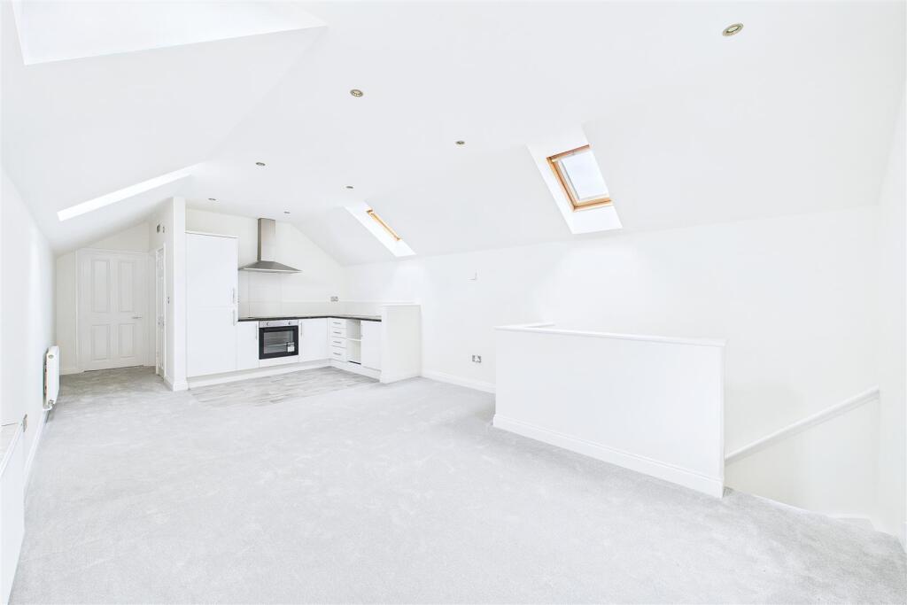 Main image of property: Close to Clevedon Town Centre