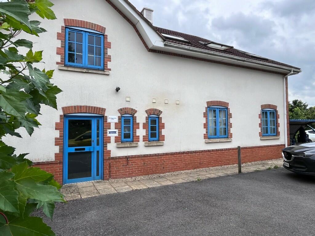 Main image of property: Ivy Road Industrial Estate, Chippenham, Wiltshire, SN15