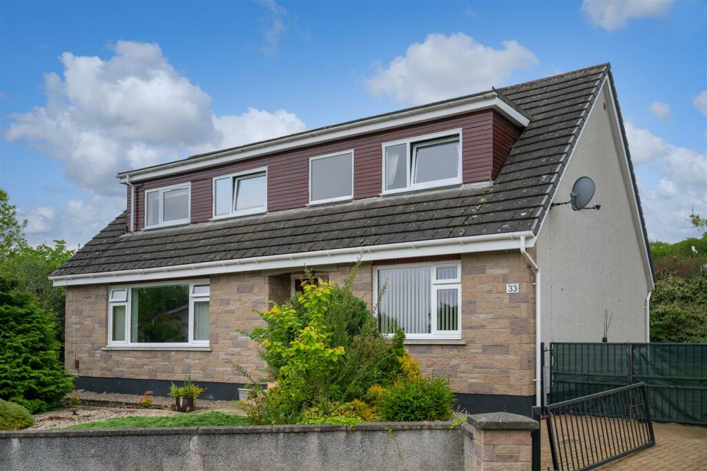 5 bedroom detached house for sale in Cradlehall Park, Westhill