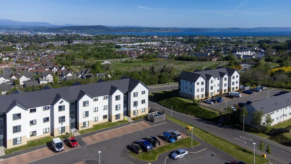 Main image of property: 91 Atholl Place, Inverness, IV2 6EX