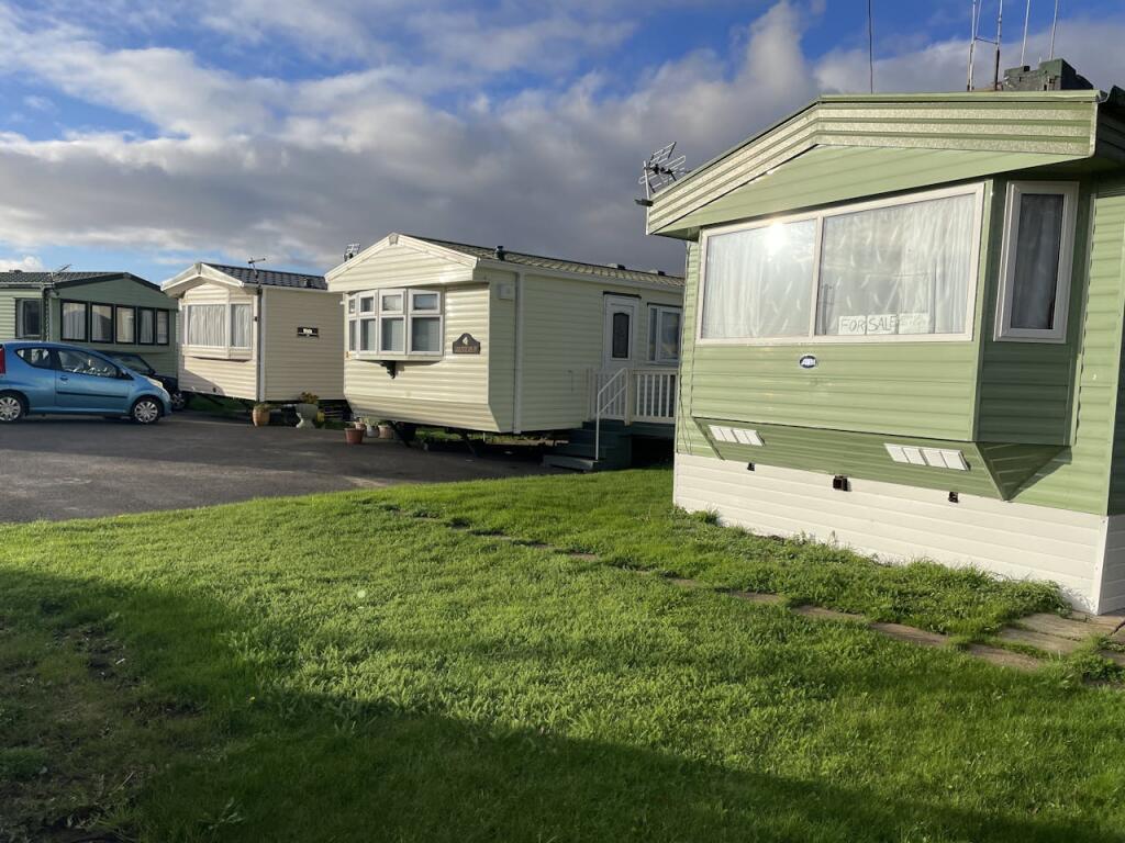 Additional property image - Pretoria Caravan Park, Point Clear, St Osyth, Clacton on Sea, CO16 8NG