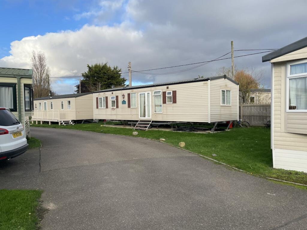 Additional property image - Pretoria Caravan Park, Point Clear, St Osyth, Clacton on Sea, CO16 8NG