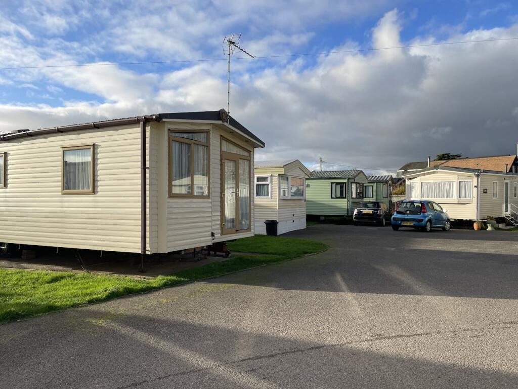 Additional property image - Pretoria Caravan Park, Point Clear, St Osyth, Clacton on Sea, CO16 8NG