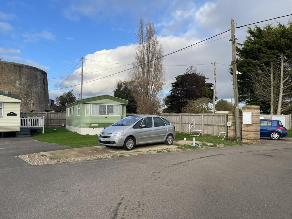 Additional property image - Pretoria Caravan Park, Point Clear, St Osyth, Clacton on Sea, CO16 8NG