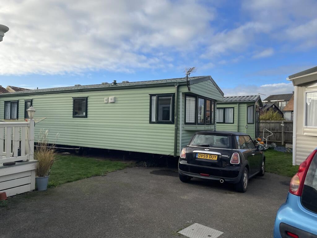 Additional property image - Pretoria Caravan Park, Point Clear, St Osyth, Clacton on Sea, CO16 8NG