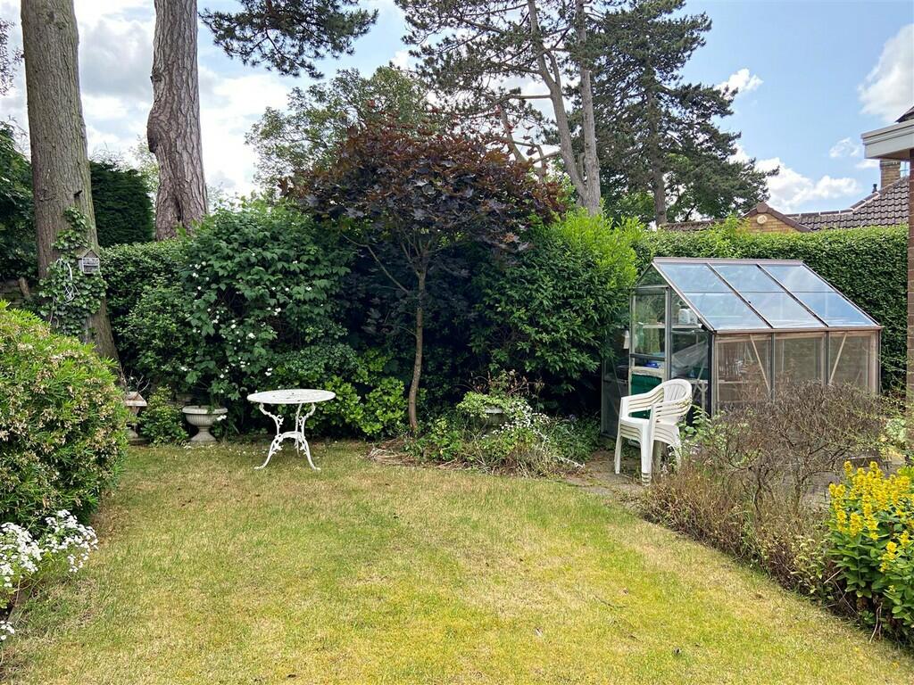 Additional property image - Eden Croft, Kenilworth