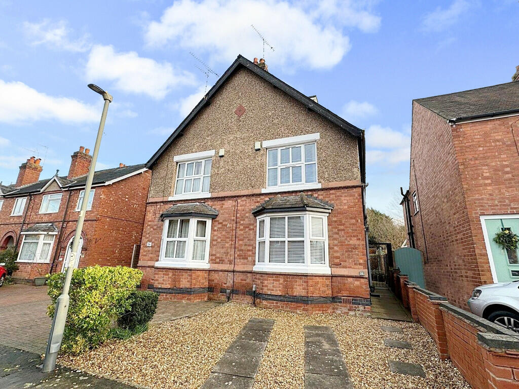 4 bedroom semidetached house for sale in Arthur Street, Kenilworth, CV8