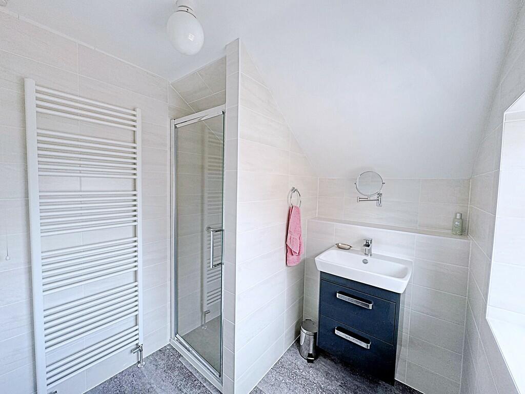 Additional property image - Laburnum Avenue, Kenilworth
