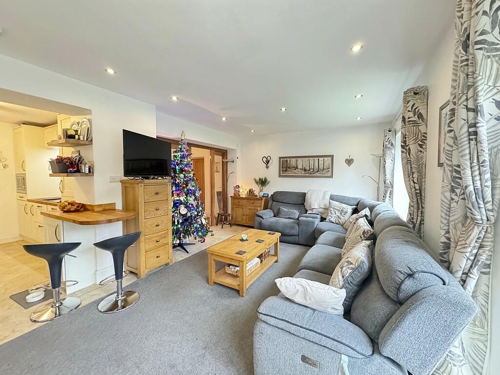 Additional property image - Dalehouse Lane, Kenilworth
