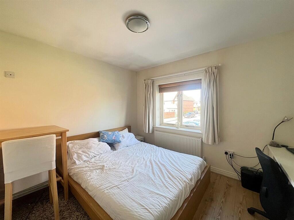 Additional property image - Highfield, Hatton Park, Warwick