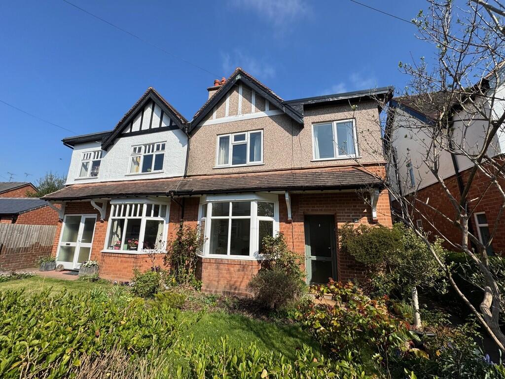 Main image of property: Avenue Road, Kenilworth