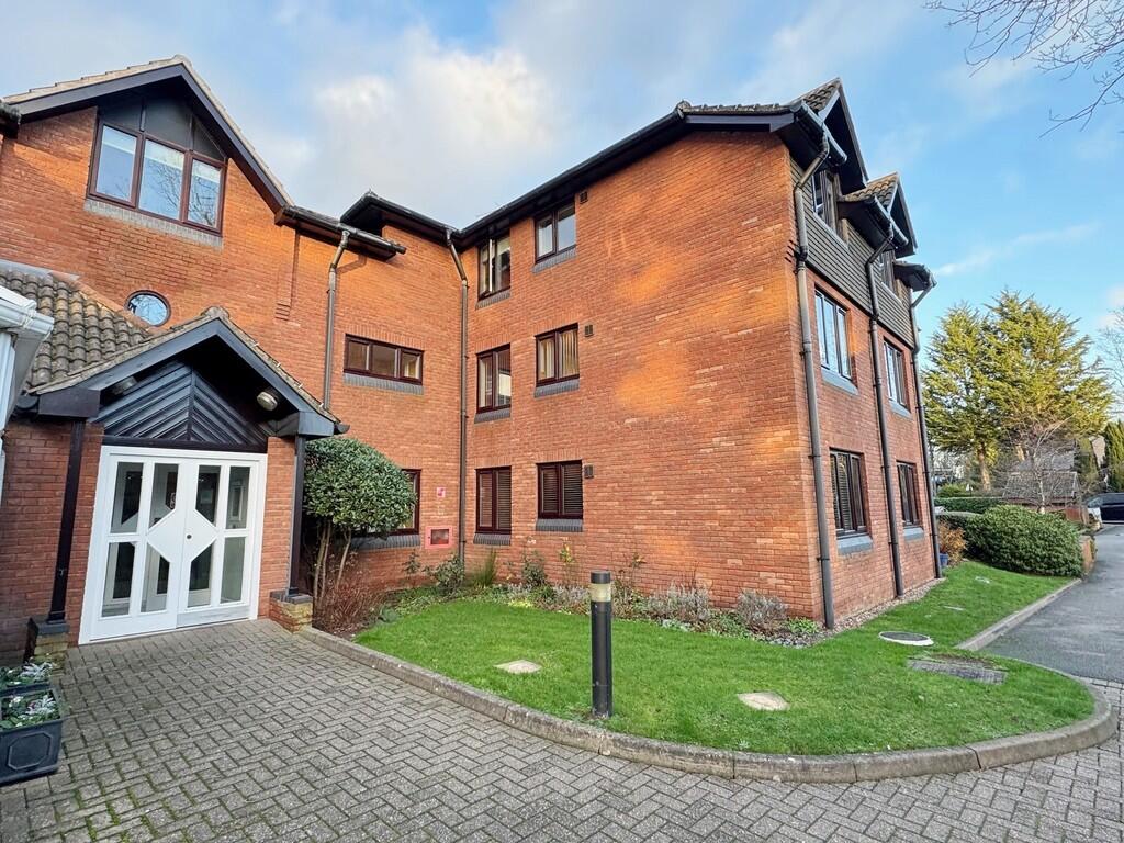 Main image of property: Oaklands Court, Warwick Road, Kenilworth