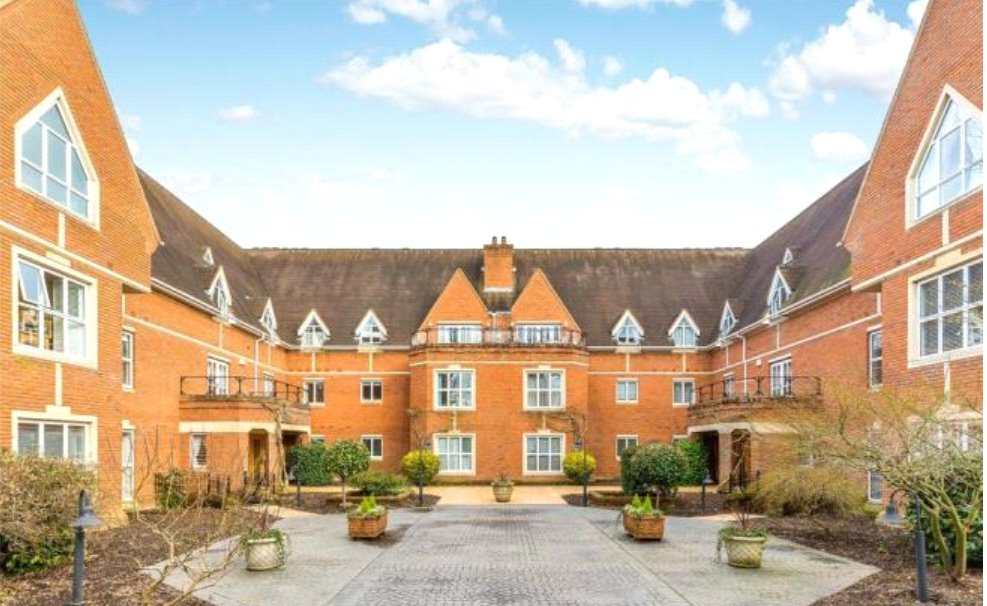 3 bedroom apartment for sale in The Water Gardens, Warren Road, KingstonUponThames, KT2
