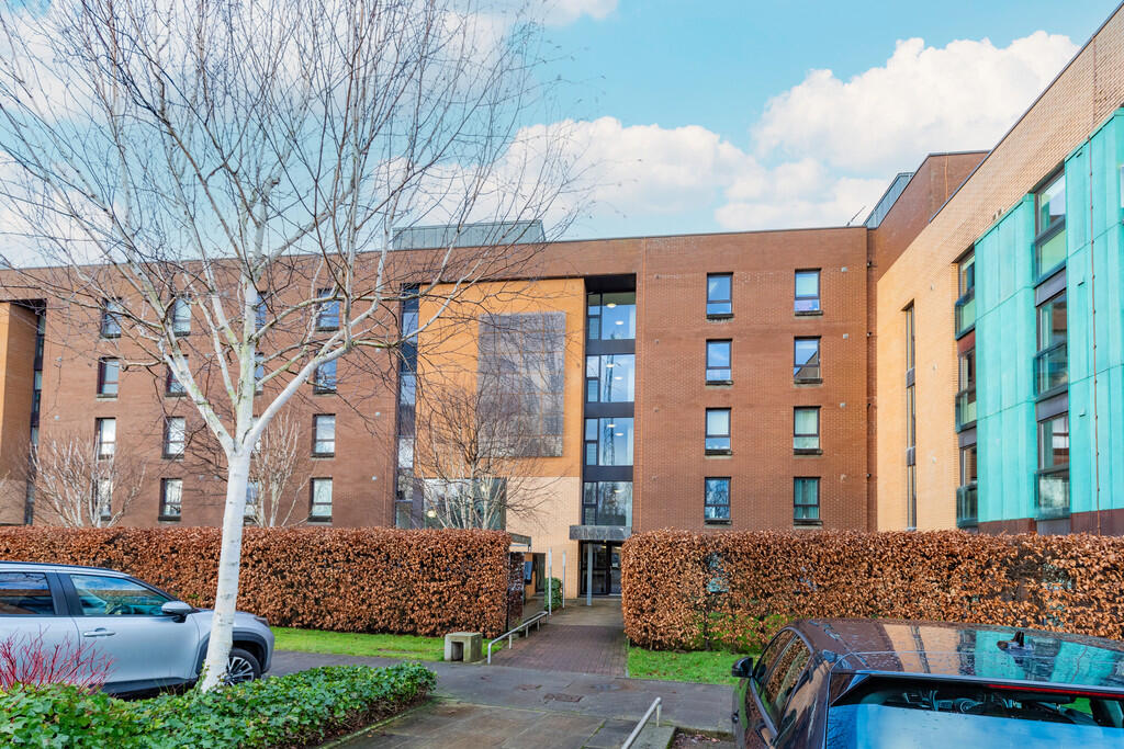 Main image of property: POLLOKSHAWS, HAGGS GATE, G41 4BB 