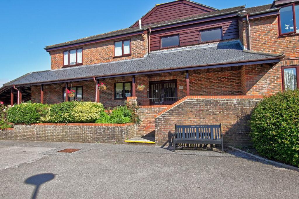 1 bedroom apartment for sale in Flat , Swallow Court, East Meon Road