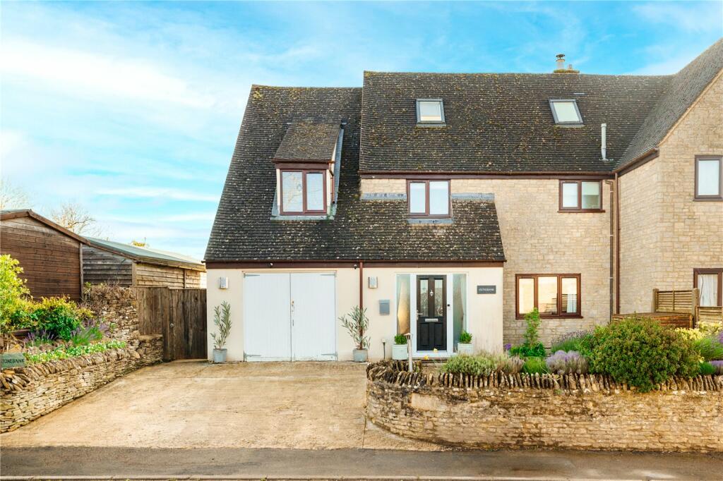 4 bedroom semidetached house for sale in Witney Lane, Leafield