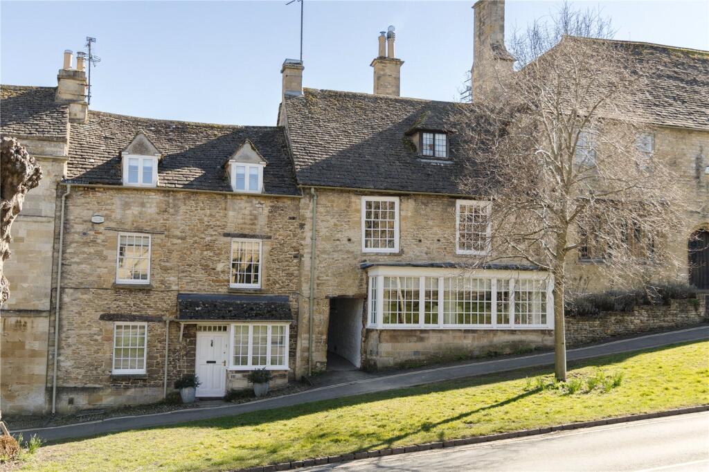 Main image of property: The Hill, Burford, Oxfordshire, OX18