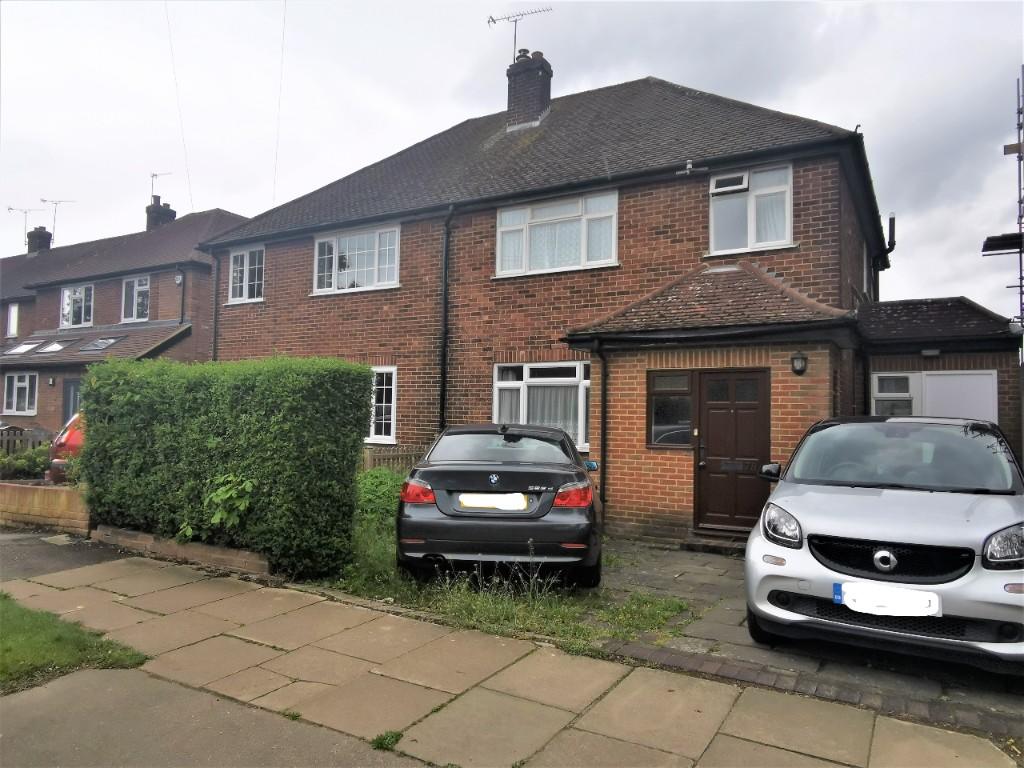 Main image of property: Woodland Drive, St. Albans, Hertfordshire, AL4