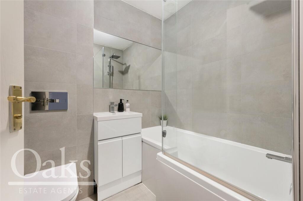 Additional property image - Watlings Close, Shirley
