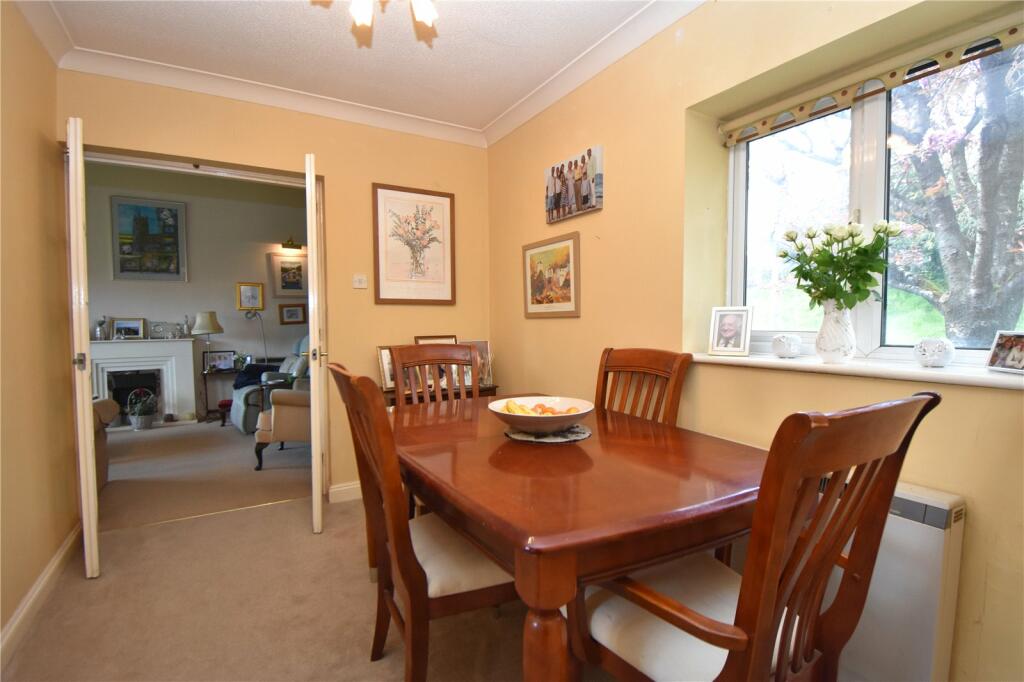 2 bedroom semidetached bungalow for sale in St. Nicholas Yard, Fyfield