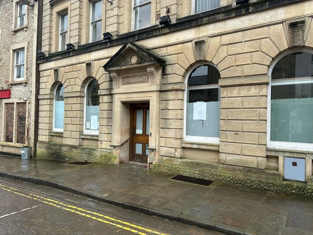 Additional property image - Former Lloyds Bank Building, 5, High Street, Shepton Mallet, BA4 5AB