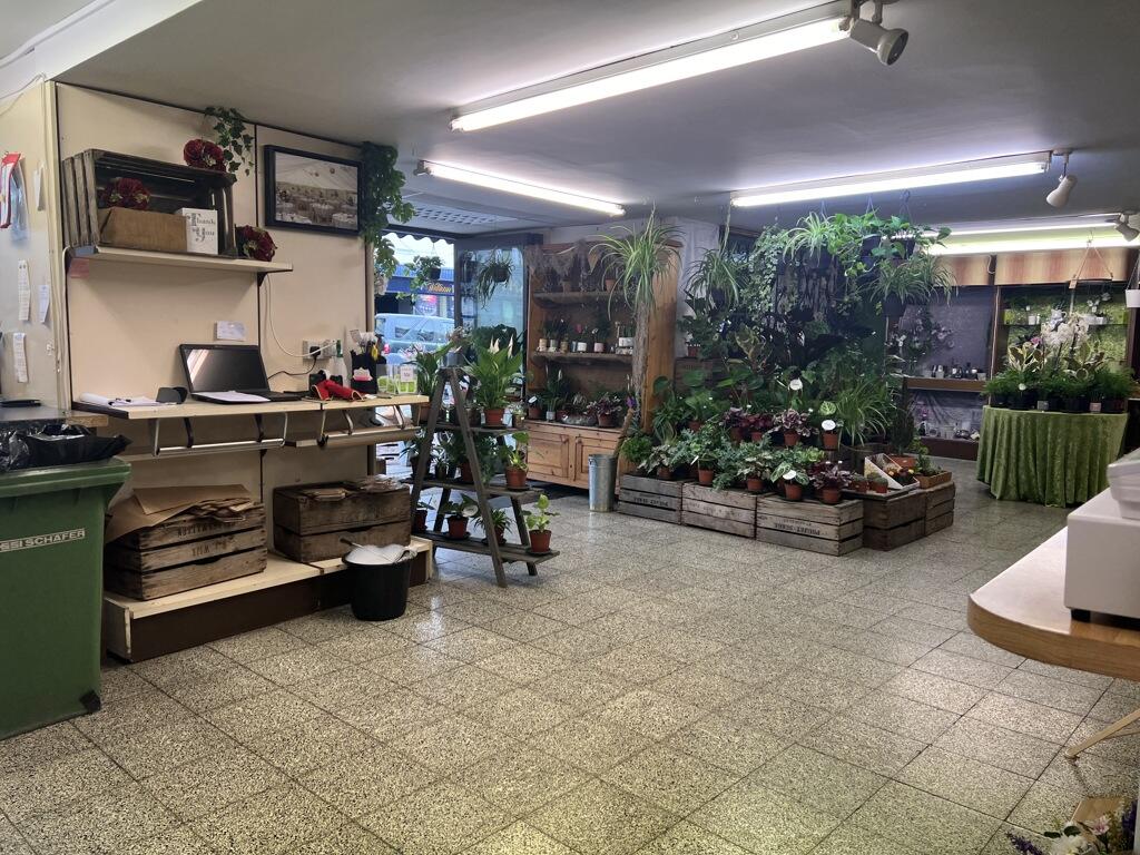 Additional property image - 116 High Street, Street, BA16 0EW